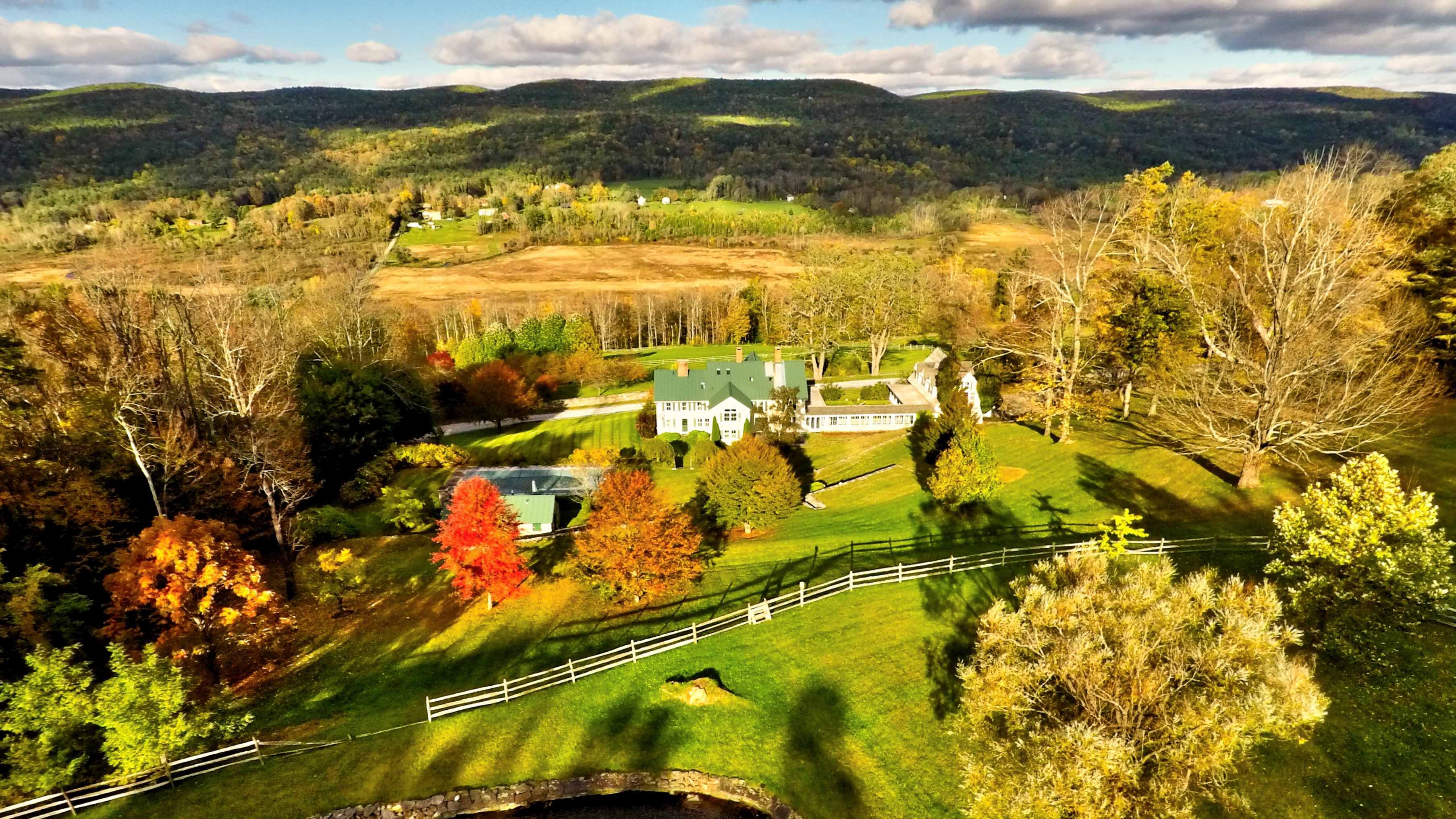 137 Jerusalem Rd Tyringham, MA 2,200,000